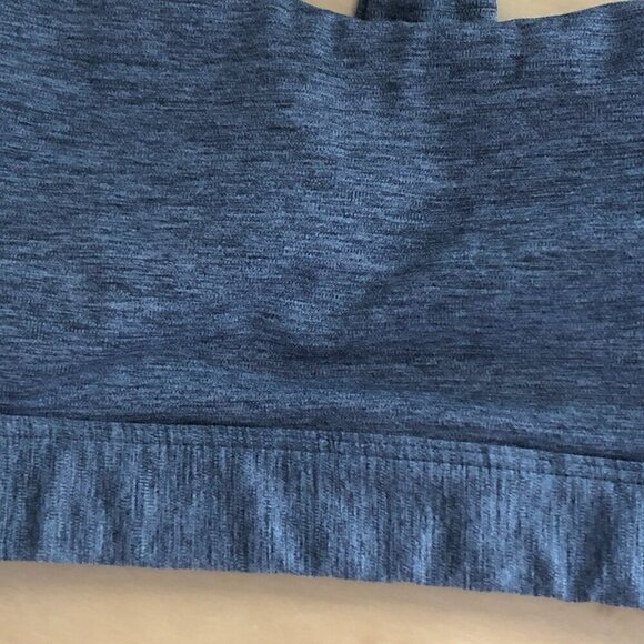 ATHLETA Ultimate Bra In Supersonic Sports Bra - Gray Heather Keyhole Back - Picture 4 of 6
